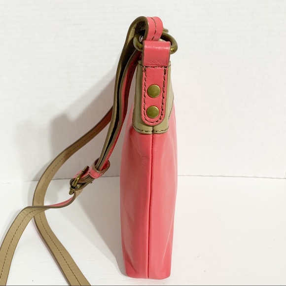 Jim Shore Leather Floral Embossed Design Crossbody Bag Two Toned Fully Lined - Picture 7 of 16